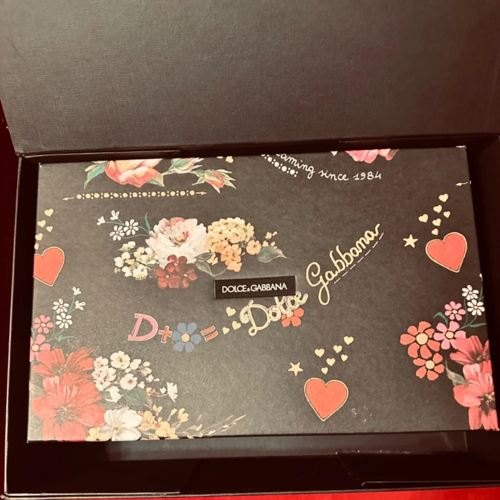 Dolce & Gabbana Mary Jane Heels - Picture 10 of 14